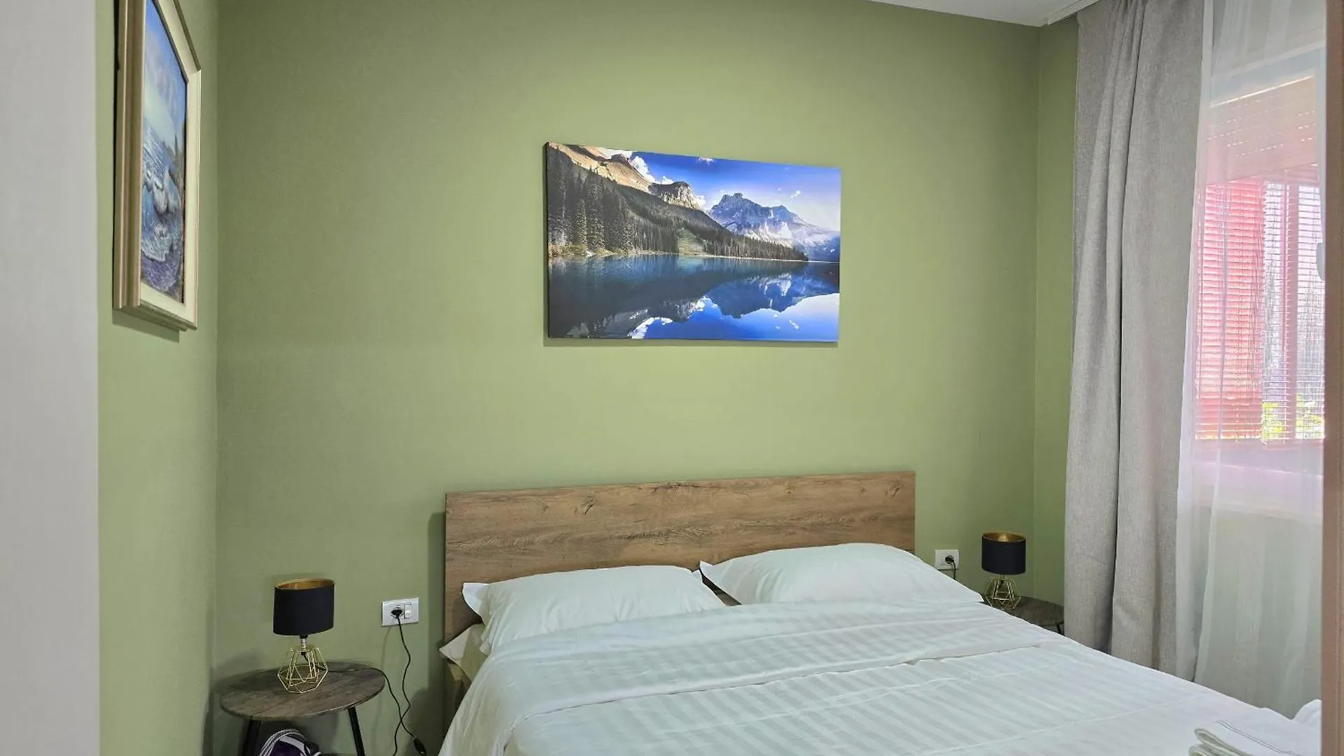 Lura 3 Floral Apartment Plazhi San Pietro 0*,  알바니아