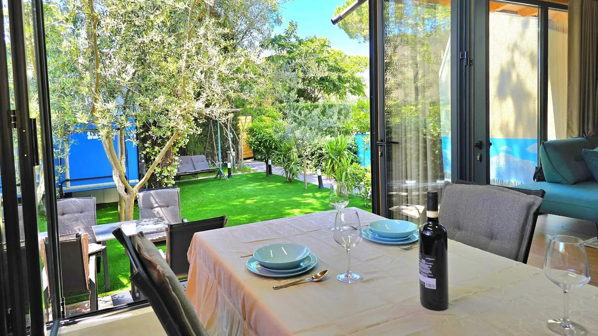 Lura 3 Floral Apartment Plazhi San Pietro 알바니아