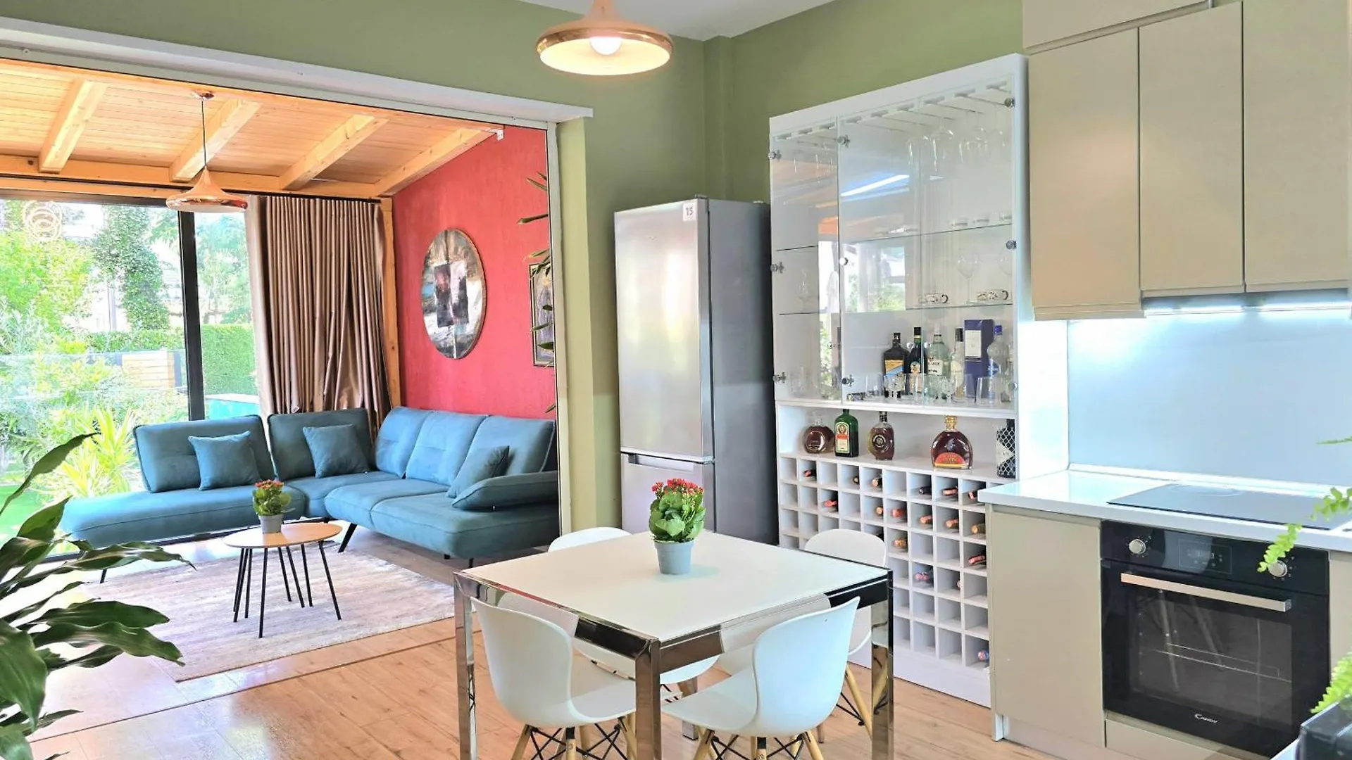 Lura 3 Floral Apartment Plazhi San Pietro 알바니아